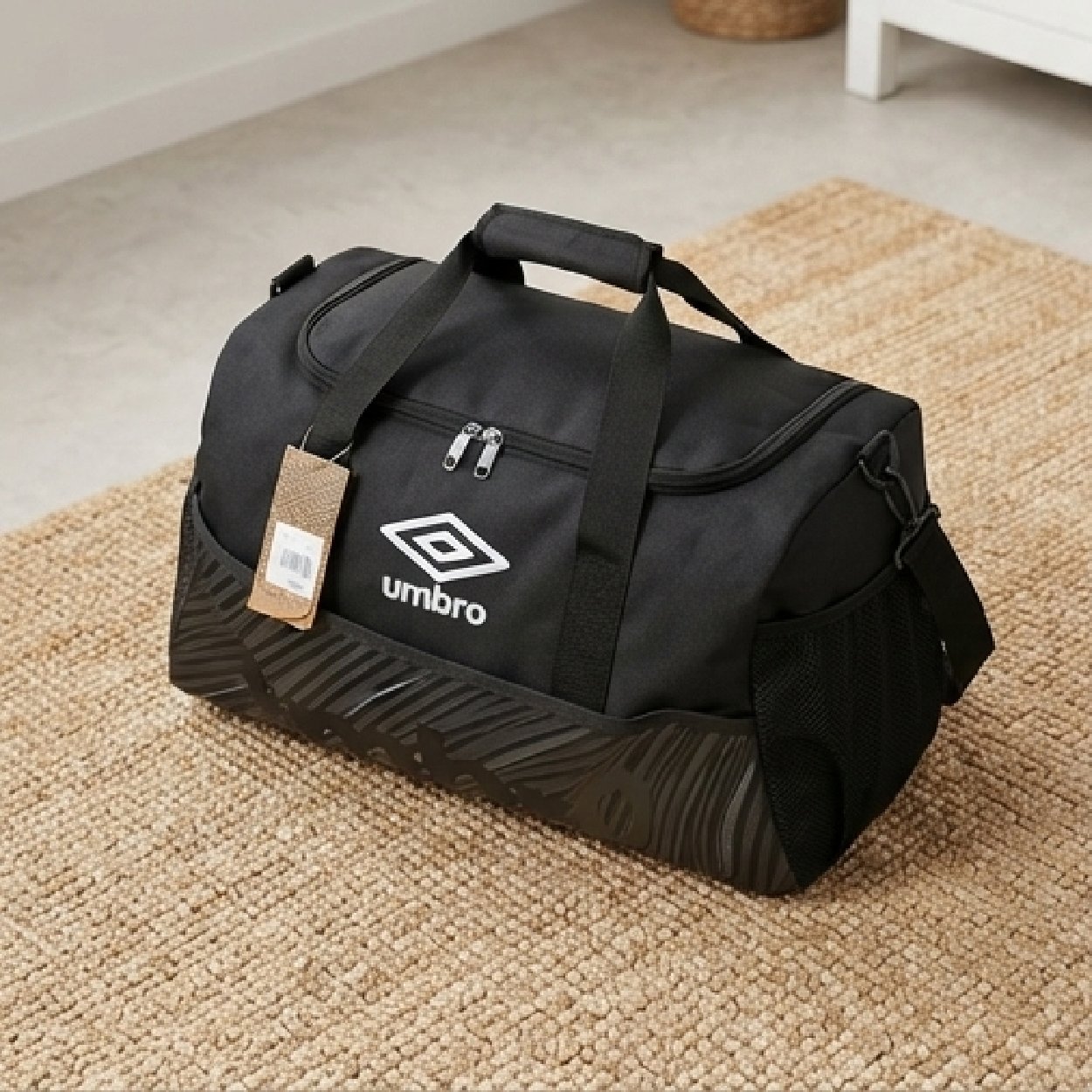 001-18 Umbro Durable Sport Duffel Bag - Image 1